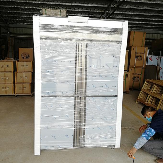 4ドア300Wの商業ステンレス鋼の冷蔵庫の冷凍庫 2