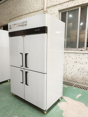 商用 4 ドア 縦冷蔵庫 ステンレス スチール リッチイン 冷蔵庫 パン屋 冷蔵庫 トレイ付き